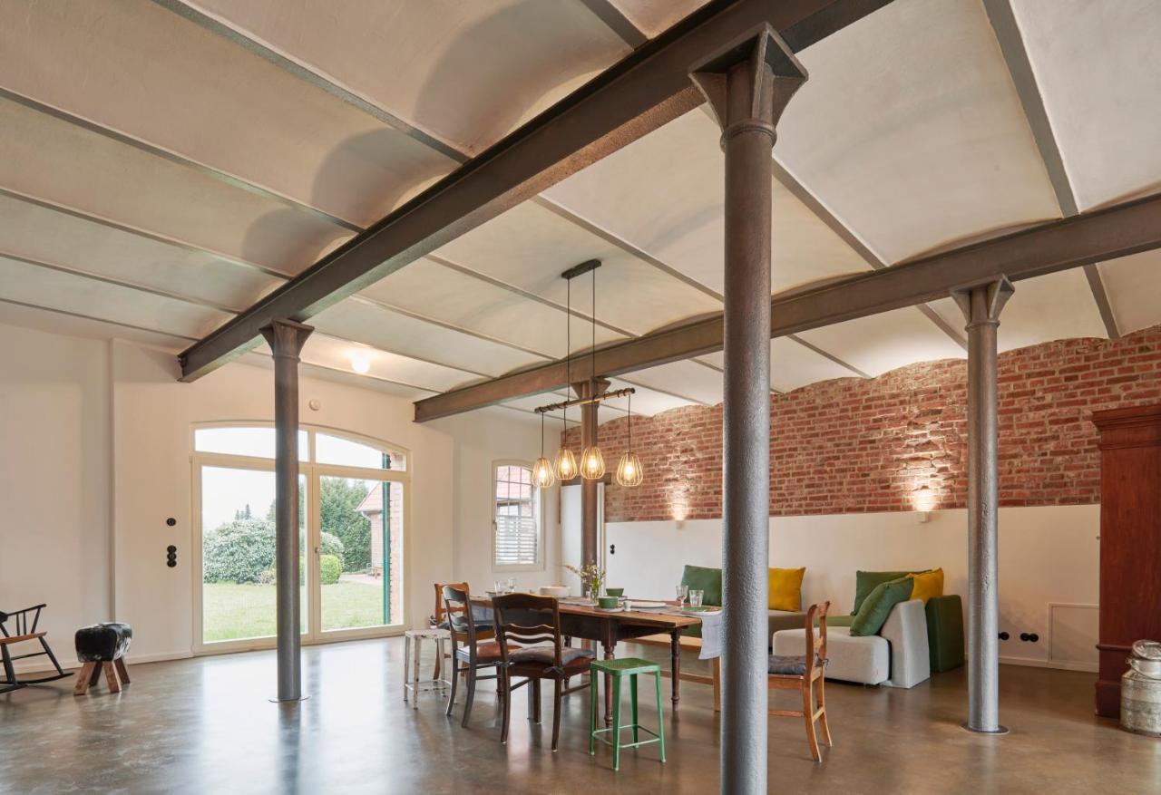 Re~Barn - Modern Country Stay Essel Ngoại thất bức ảnh
