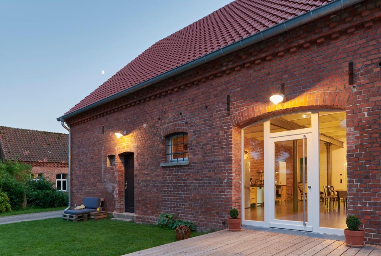Re~Barn - Modern Country Stay Essel Ngoại thất bức ảnh